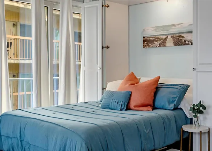 The Seashell With Private Balcony And Walk To Ferienhaus Clearwater Beach