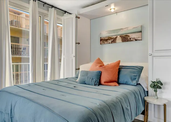 The Seashell With Private Balcony And Walk To Ferienhaus Clearwater Beach